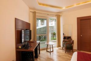 Himalayan Splendour Resort